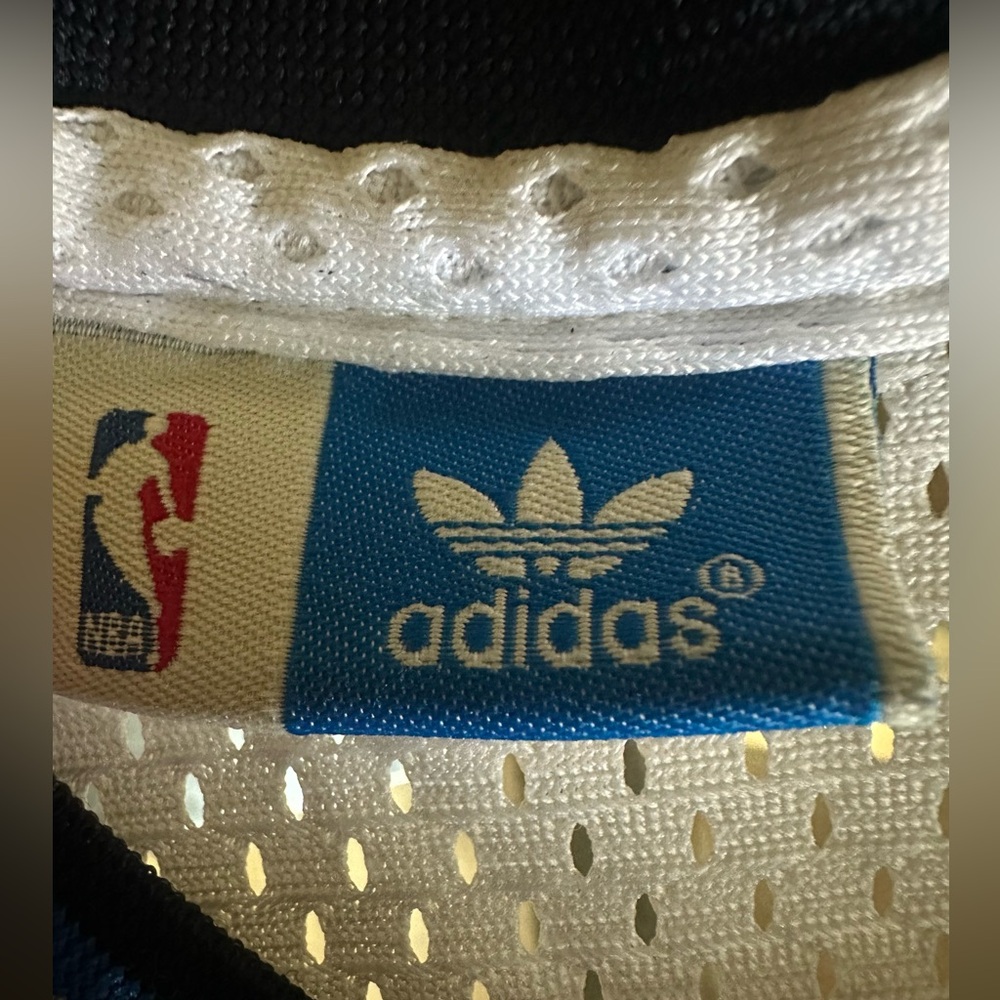Adidas Men Utah Jazz Karl Malone Jersey Sz Medium - Picture 6 of 7